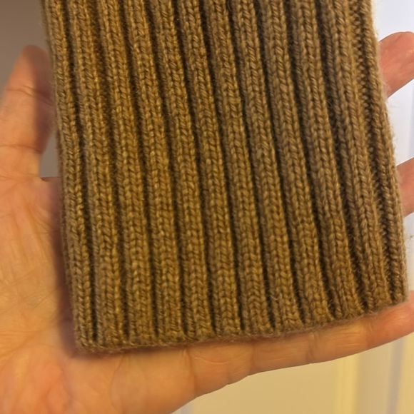 Crewneck sweater with jeweled buttons SzL - Picture 8 of 9